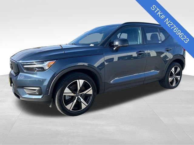 Used 2022 Volvo XC40 P8 Recharge Plus image 3