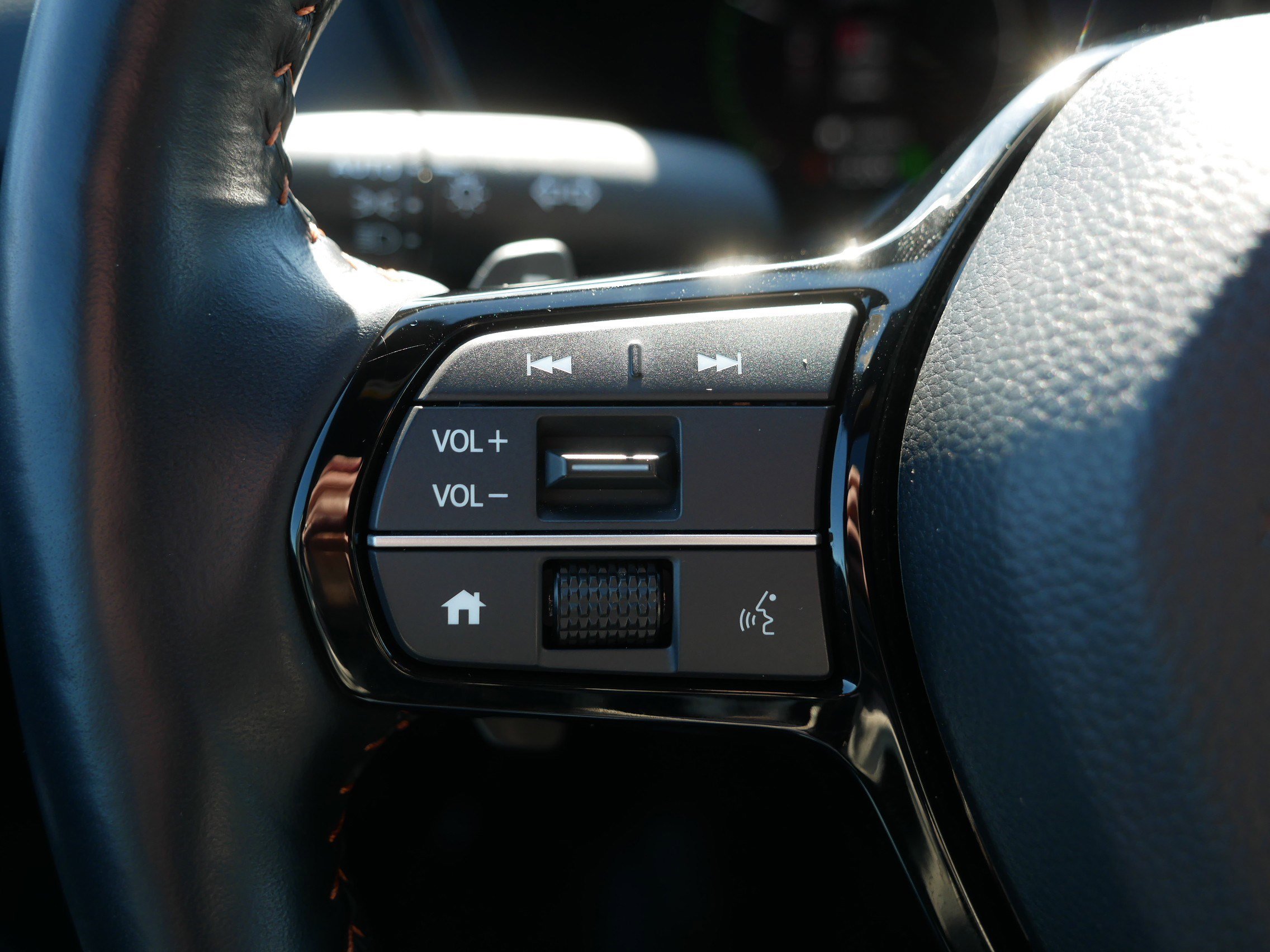 Used 2025 Honda CR-V Sport Touring image 31