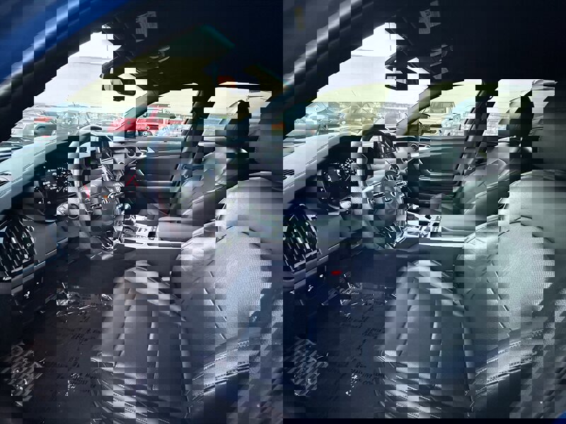 Used 2021 Kia Stinger GT image 25