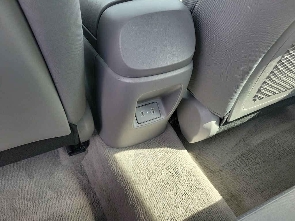 Used 2025 Hyundai Elantra SEL FWD image 13