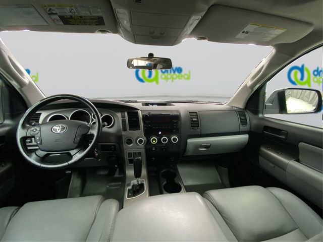 Used 2013 Toyota Sequoia SR5 AWD/4WD image 29