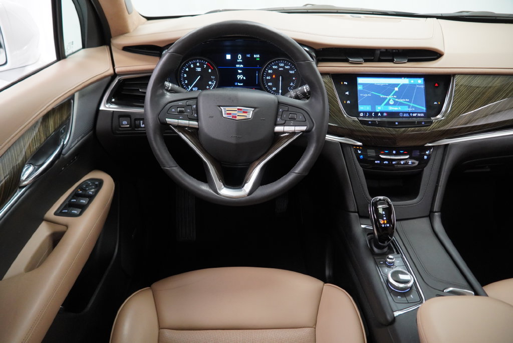 Used 2020 Cadillac XT6 Premium Luxury w/ Platinum Package FWD image 24