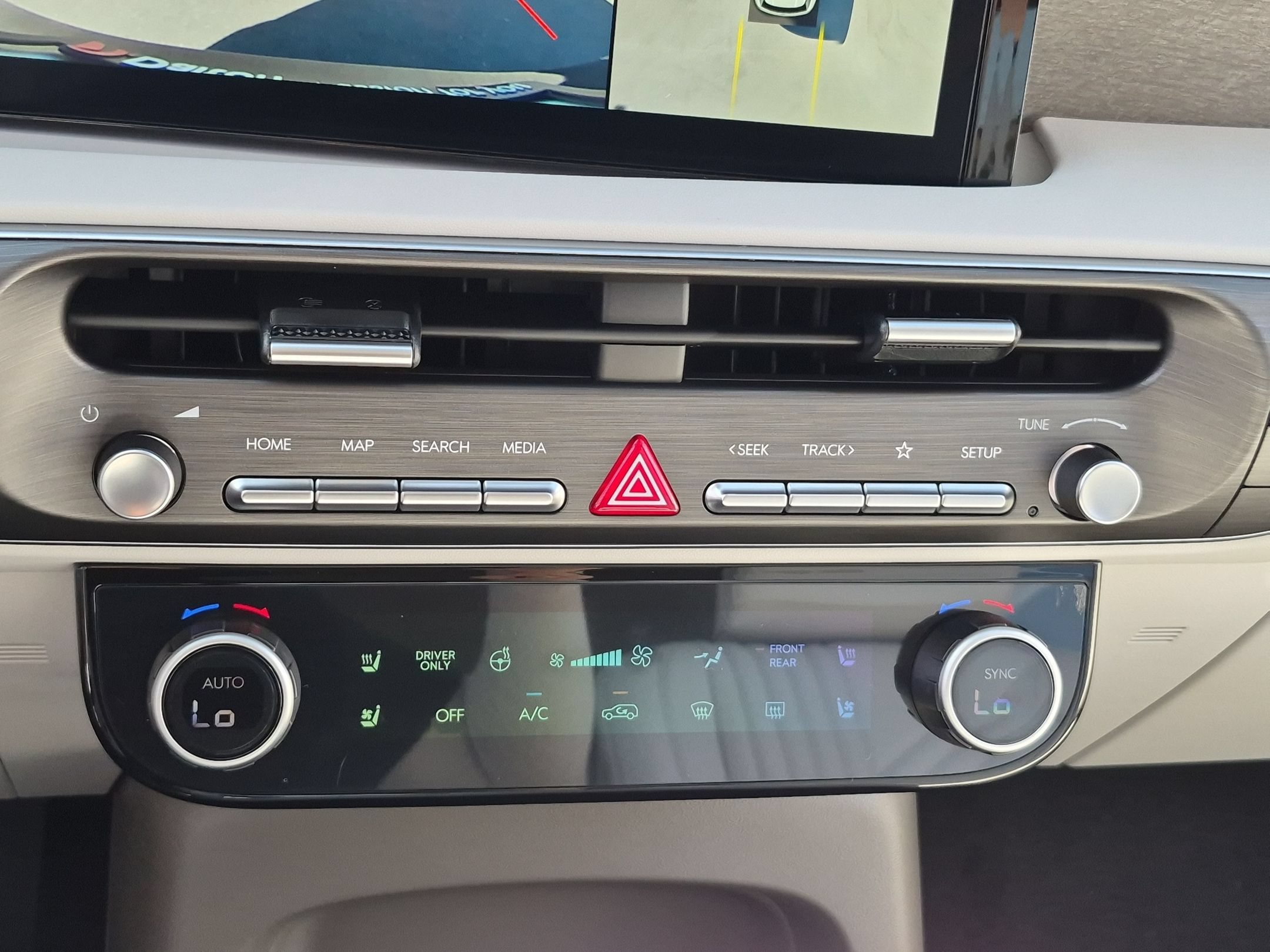 New 2026 Hyundai Palisade SEL Premium FWD image 23