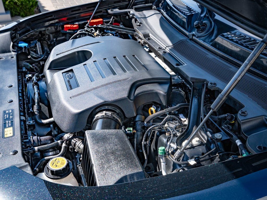 Used 2023 Land Rover Defender 130 X-Dynamic SE image 47