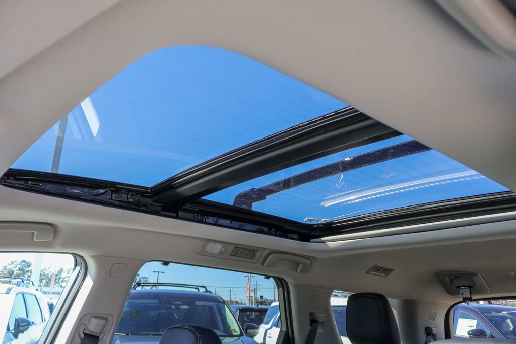 New 2026 Nissan Pathfinder SL image 10