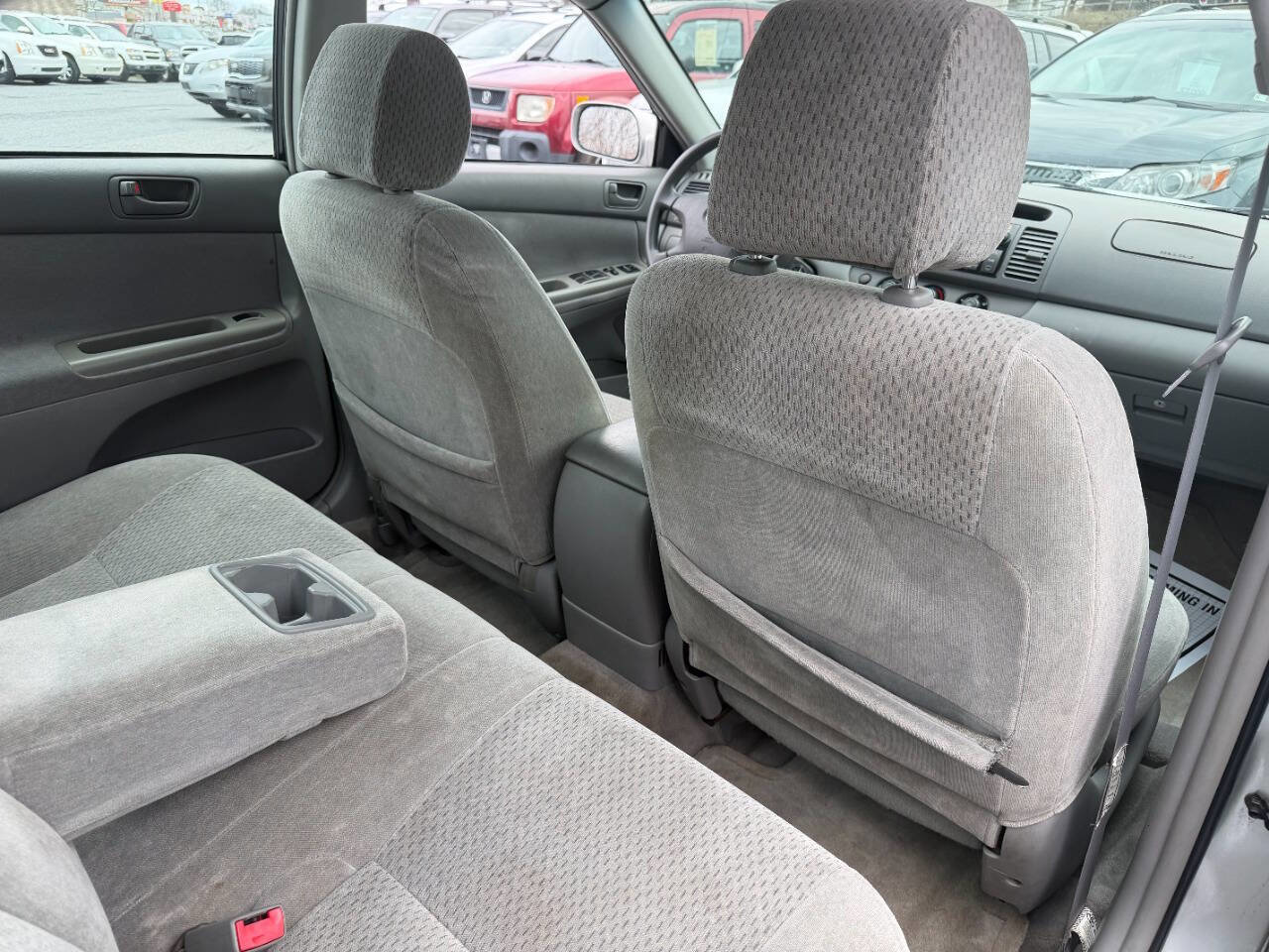 Used 2002 Toyota Camry LE FWD image 34