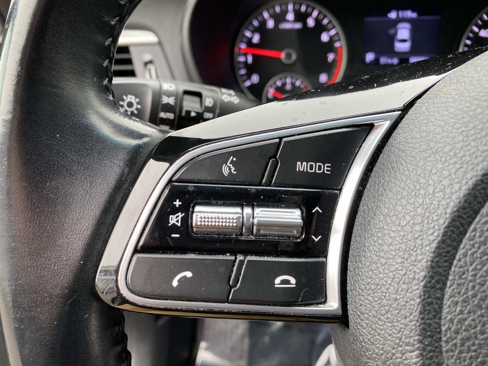 Used 2019 Kia Optima EX image 17