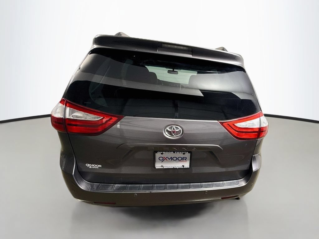 Used 2015 Toyota Sienna XLE Premium FWD image 7
