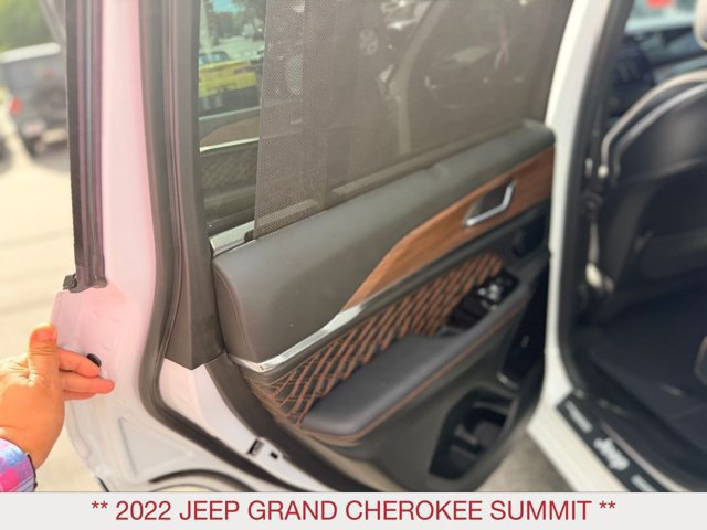 Certified 2022 Jeep Grand Cherokee Summit w/ Adv Protech Group IV AWD/4WD image 54