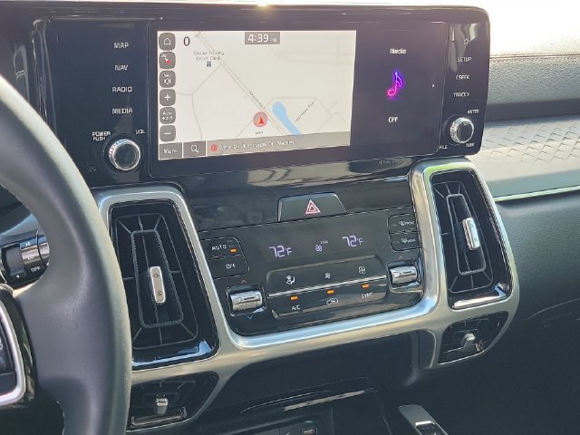 Certified 2023 Kia Sorento SX FWD image 29