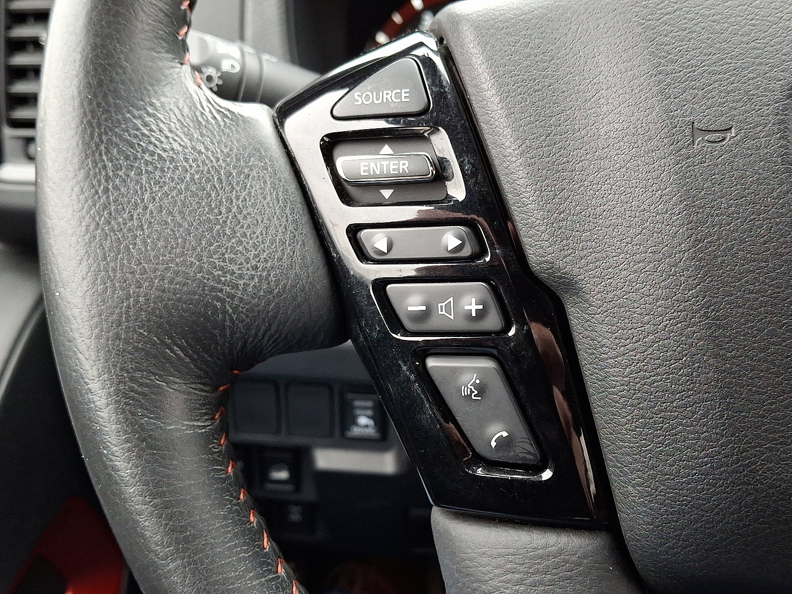 Certified 2023 Nissan Frontier PRO-4X w/ Pro Convenience Package image 24