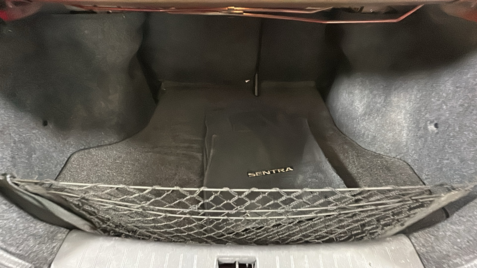 Used 2015 Nissan Sentra SV FWD image 35
