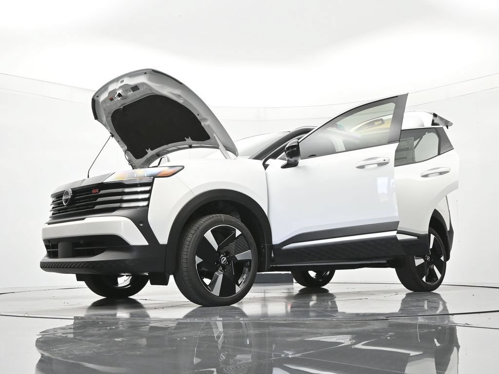 New 2026 Nissan Kicks SR w/ Cold Weather Package FWD image 47