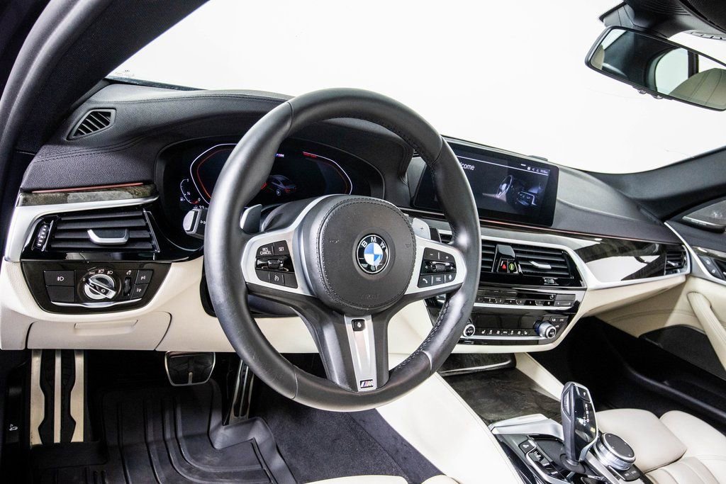 Used 2020 BMW 540i xDrive w/ M Sport Package image 17