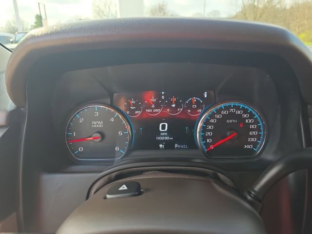 Used 2018 Chevrolet Suburban Premier image 14