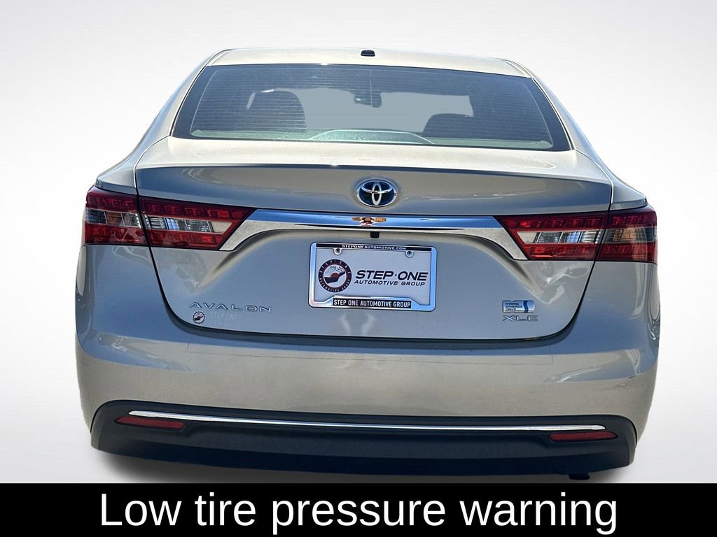 Used 2018 Toyota Avalon XLE Premium image 6