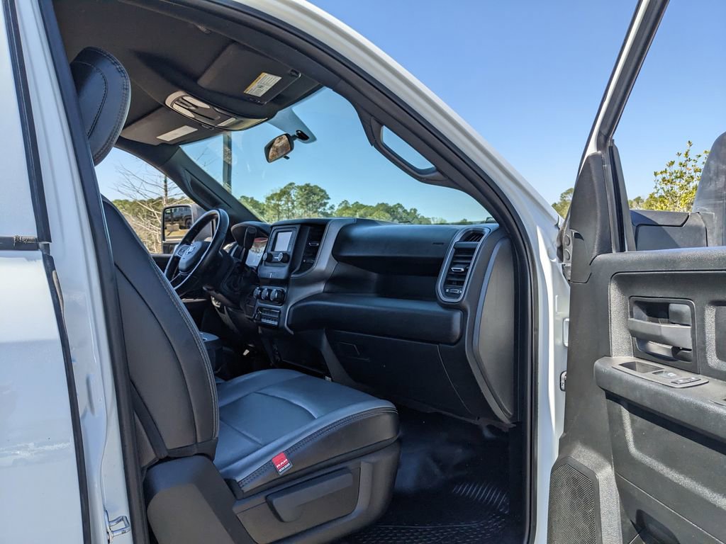 Used 2024 RAM 2500 Tradesman w/ Chrome Appearance Group AWD/4WD image 33
