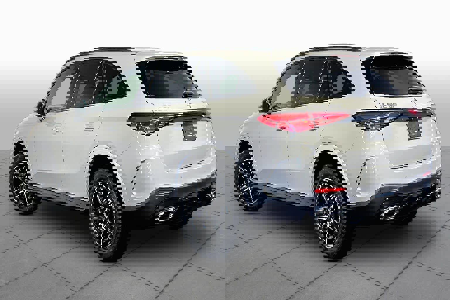 New 2026 Mercedes-Benz GLC 300 4MATIC image 3