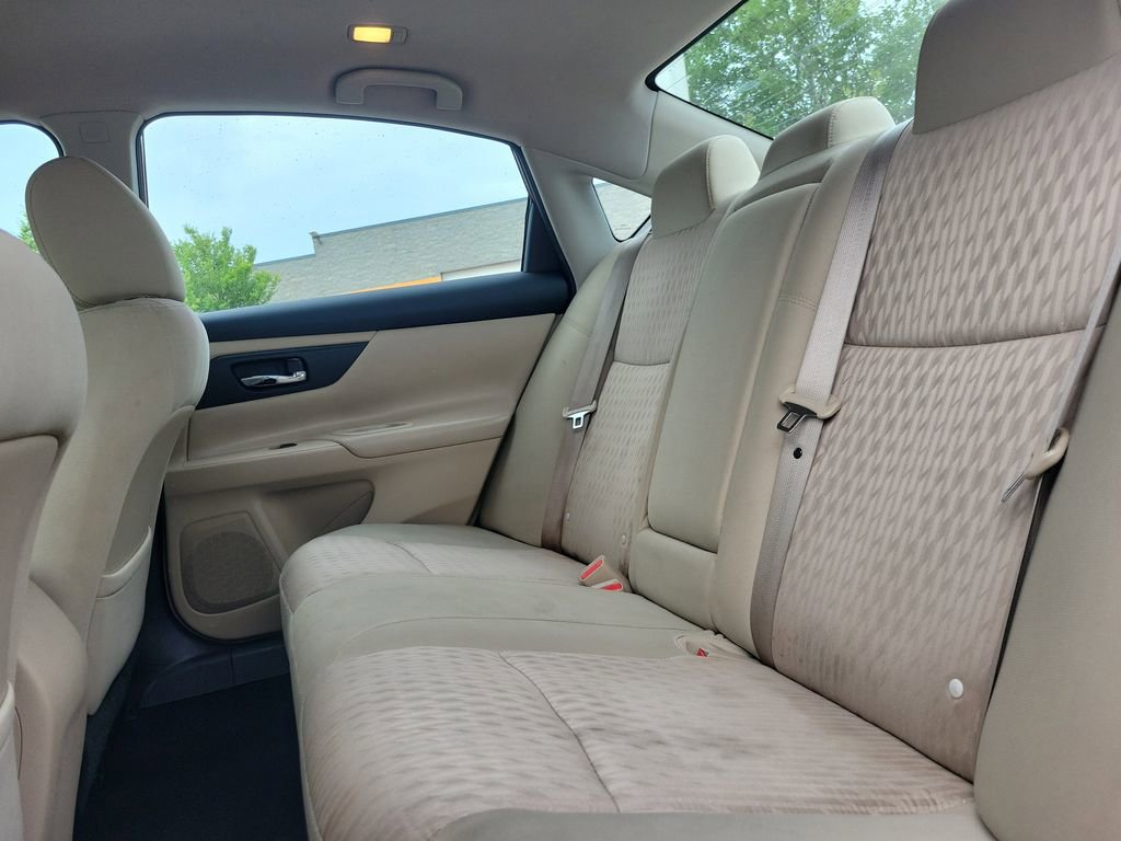 Used 2016 Nissan Altima 2.5 S w/ Power Driver Seat Package image 10