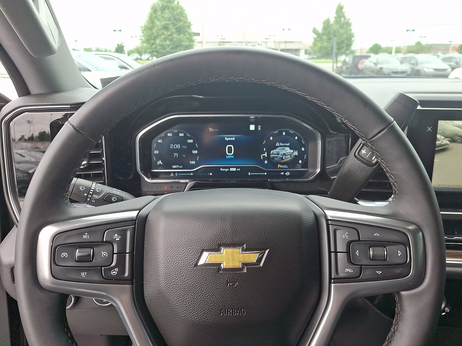 Used 2023 Chevrolet Silverado 1500 LT AWD/4WD image 19