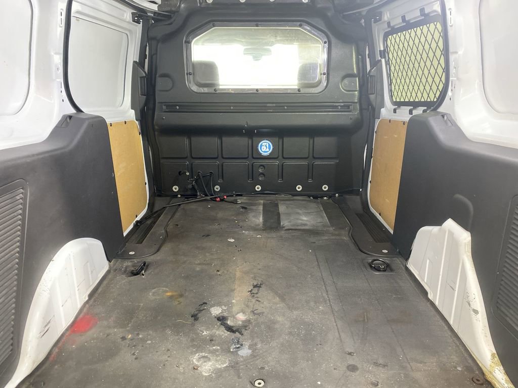 Used 2018 Ford Transit Connect XLT image 26