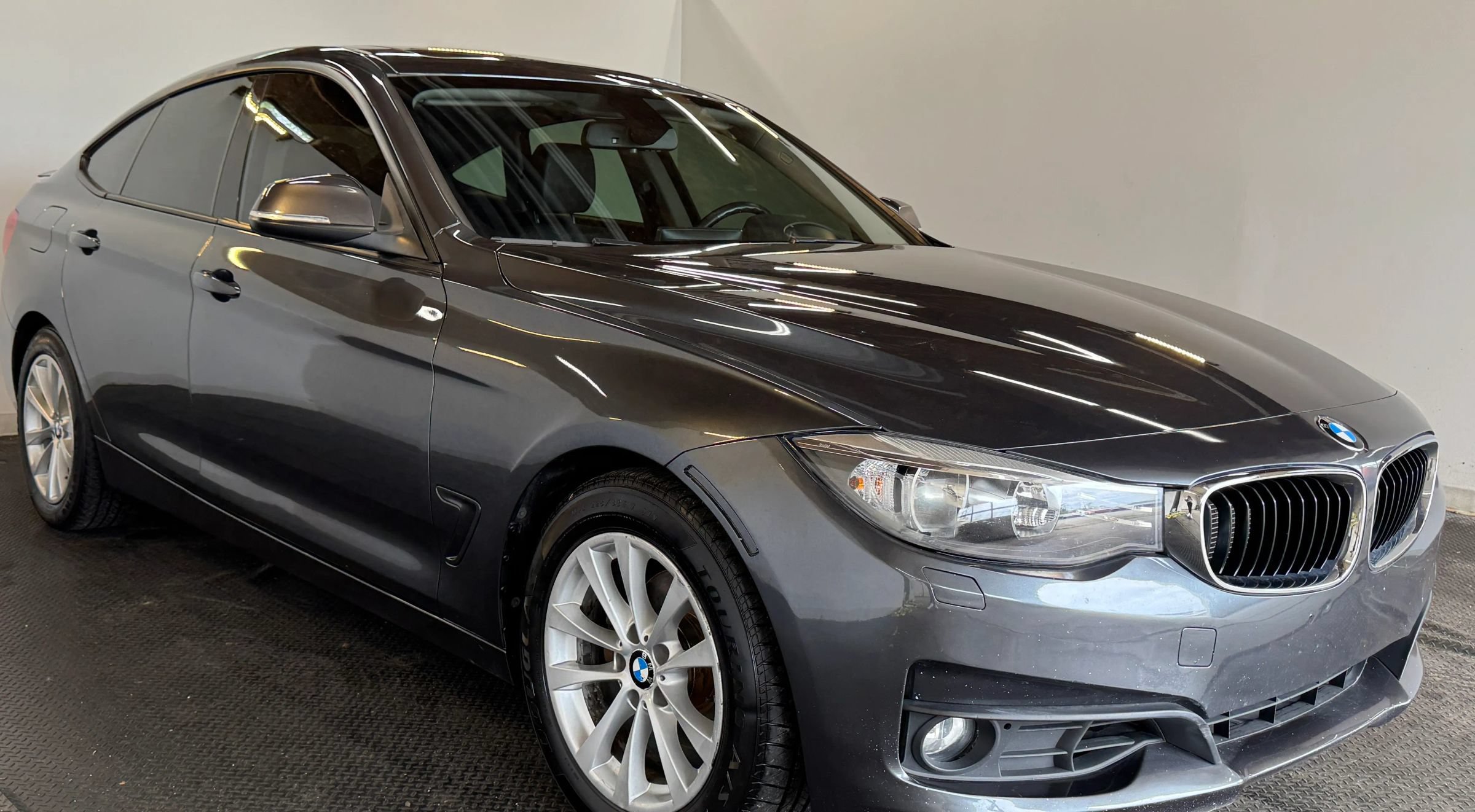 Used 2014 BMW 328i Gran Turismo xDrive AWD/4WD image 4