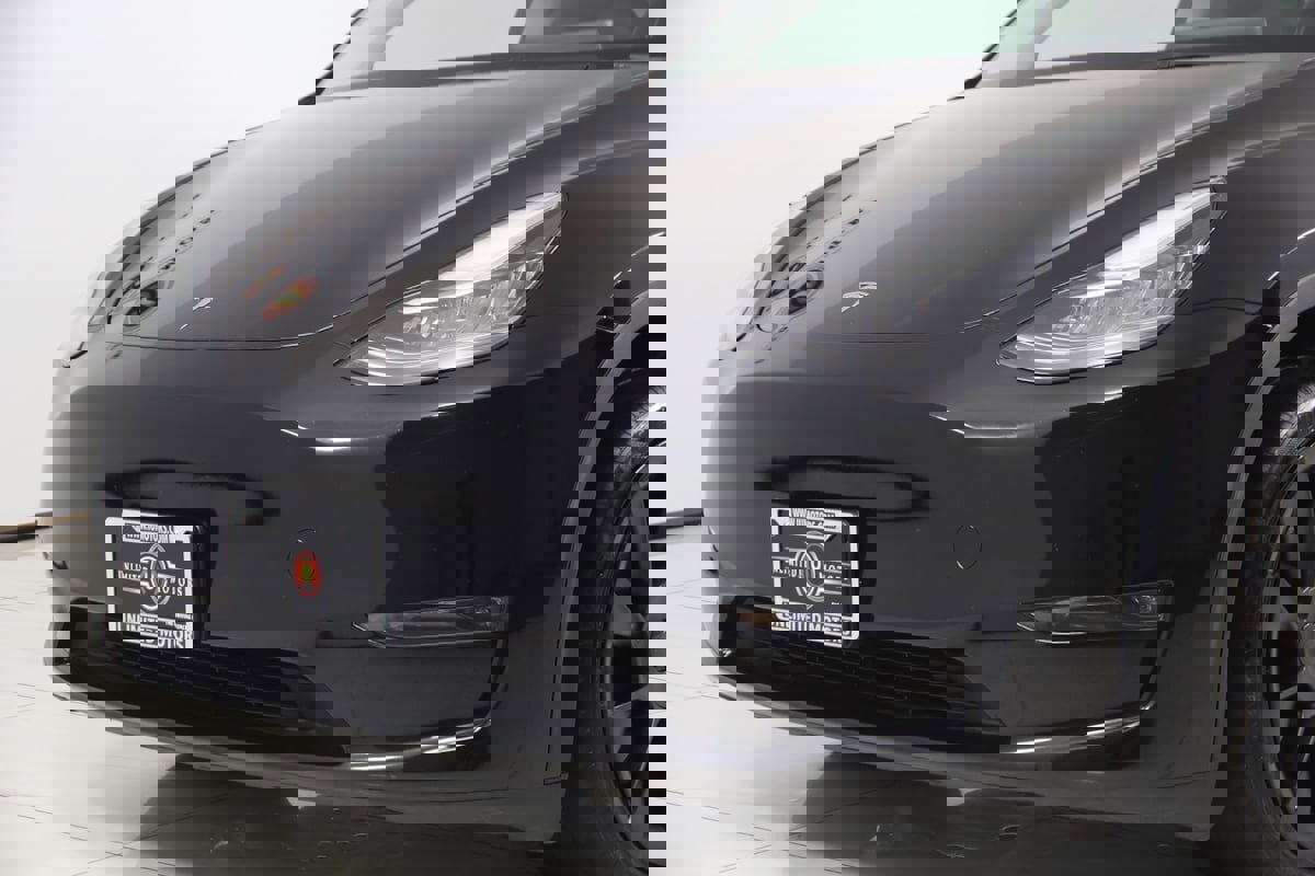 Used 2023 Tesla Model Y Long Range image 50