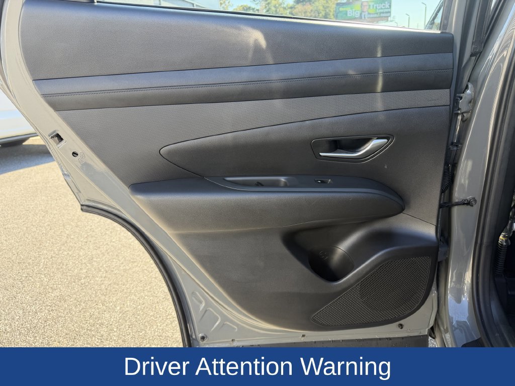 Used 2025 Hyundai Tucson SEL FWD image 11