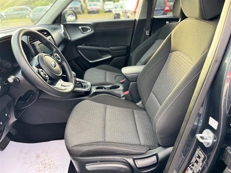 Used 2020 Kia Soul S image 30