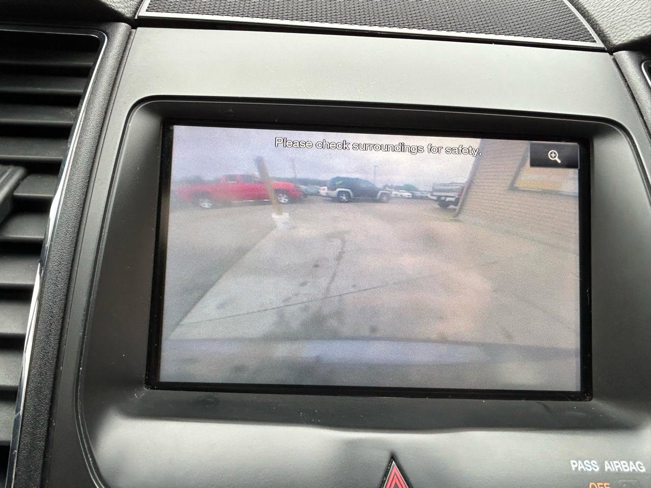 Used 2014 Ford Taurus SEL w/ Equipment Group 201A FWD image 27