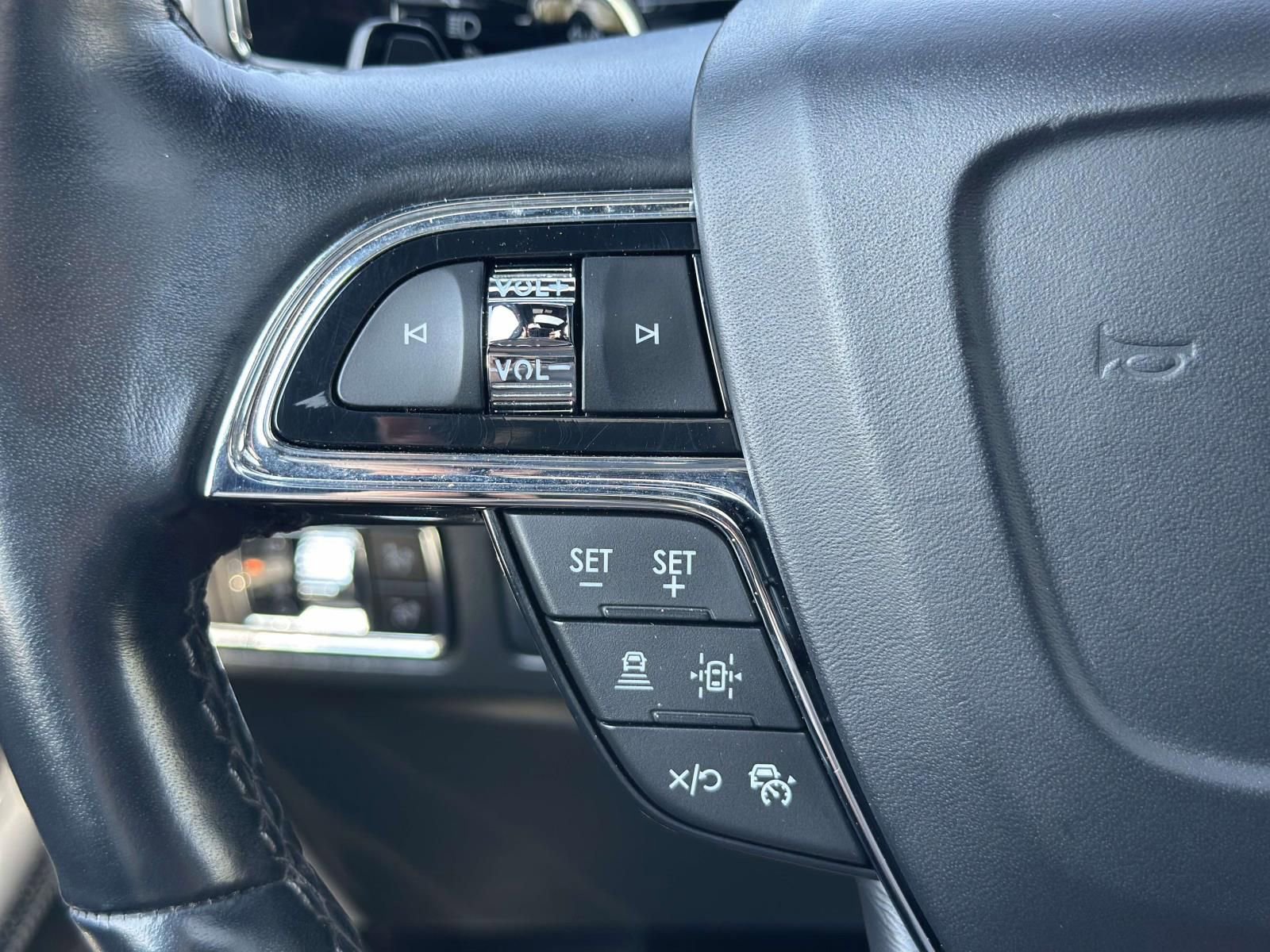 Used 2024 Lincoln Navigator Reserve AWD/4WD image 14