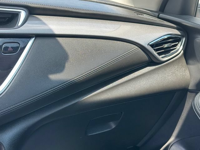 Used 2020 Buick Encore GX Essence w/ Experience Buick Package FWD image 29
