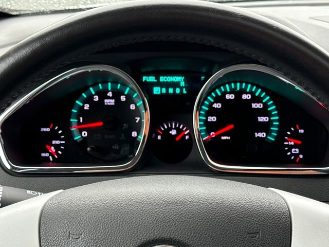 Used 2012 Chevrolet Traverse LT image 16