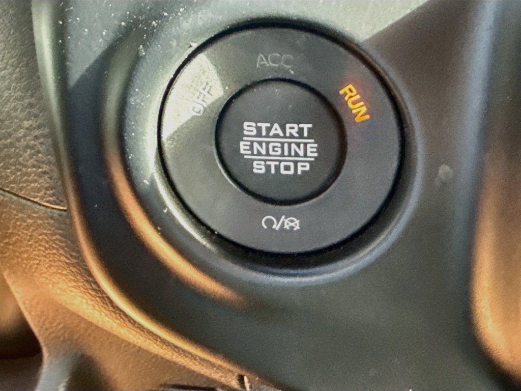Used 2022 Jeep Wrangler Unlimited Rubicon 4xe w/ Dual Top Group AWD/4WD image 24