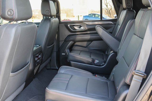 Used 2022 Chevrolet Tahoe RST w/ Luxury Package image 17