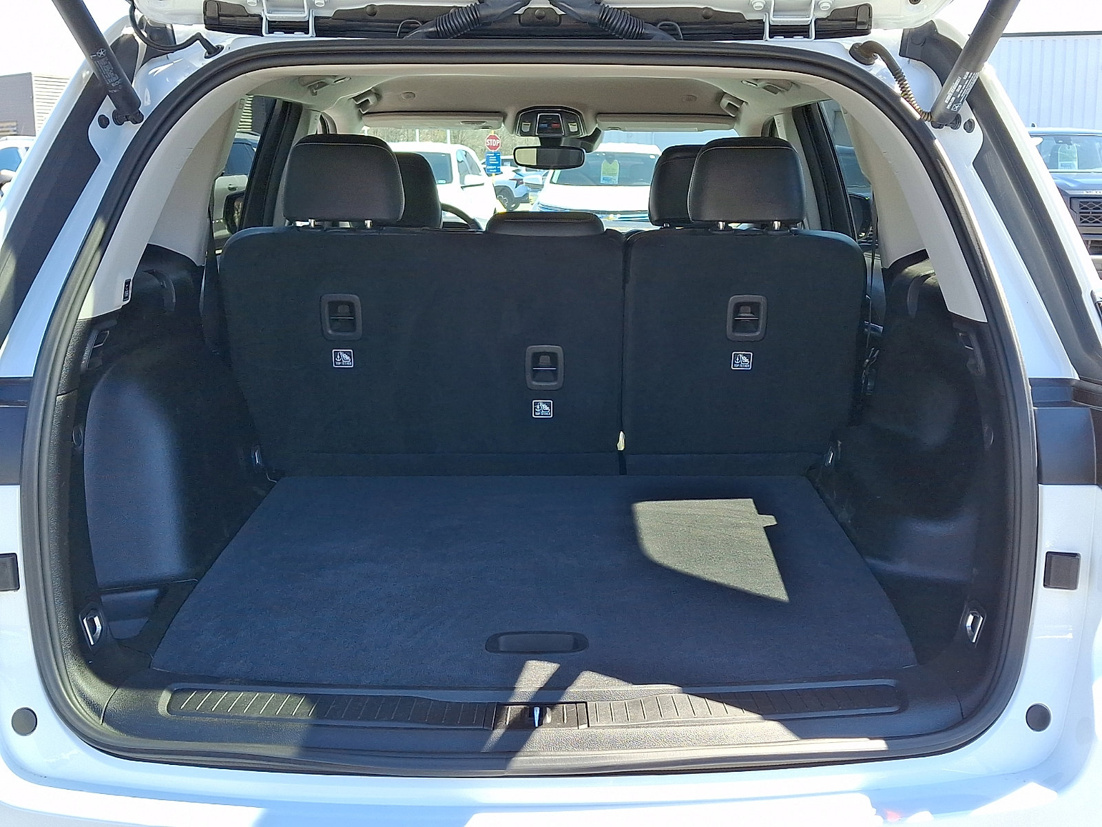 Used 2023 Jeep Grand Cherokee Limited AWD/4WD image 28