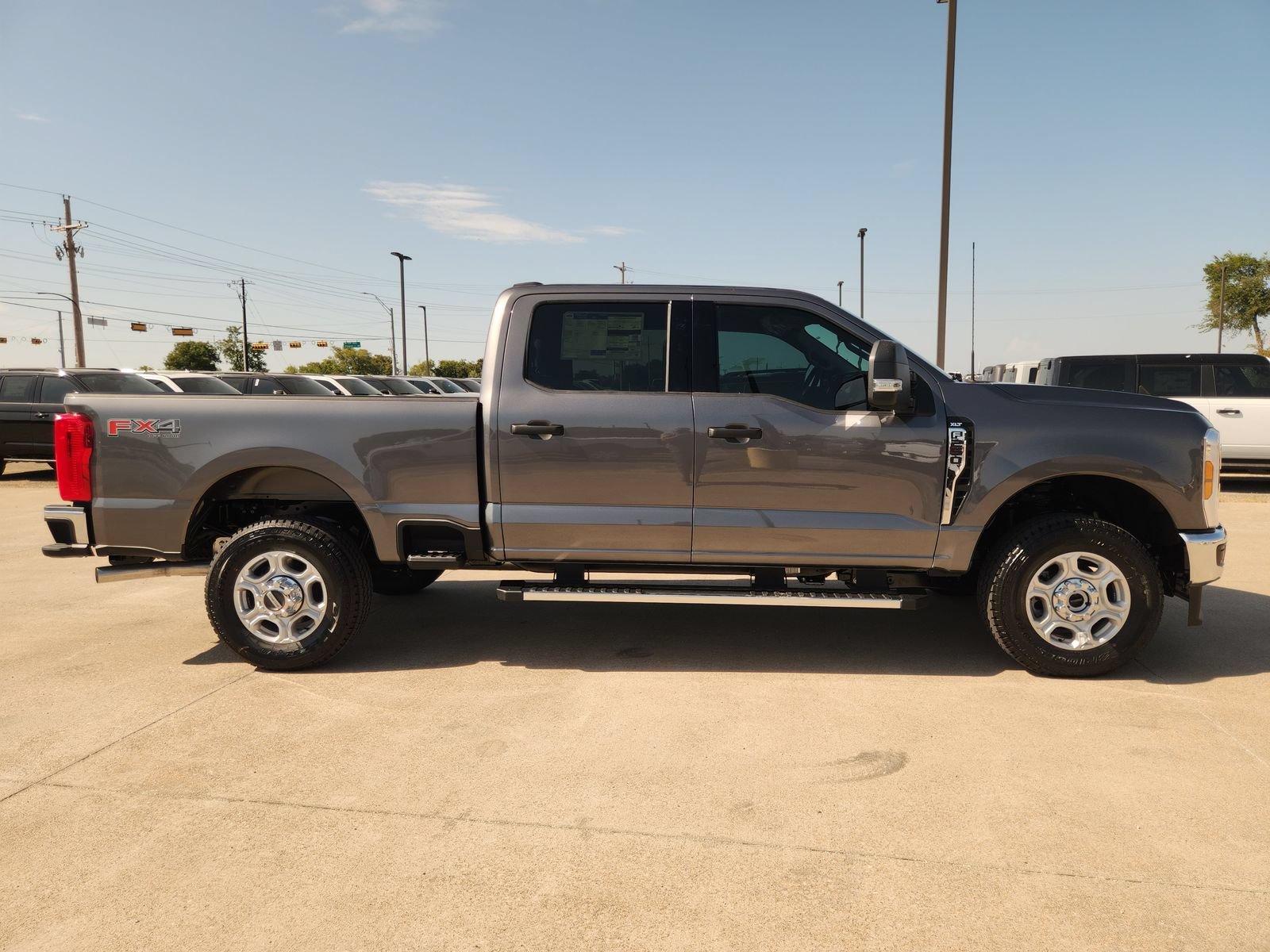 New 2026 Ford F250 XLT w/ FX4 Off-Road Package AWD/4WD image 7
