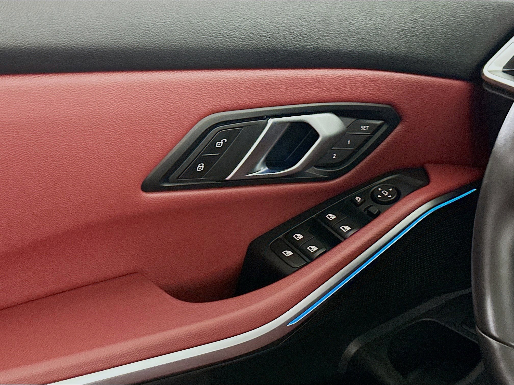 Used 2025 BMW 330i xDrive Sedan w/ M Sport Package image 15