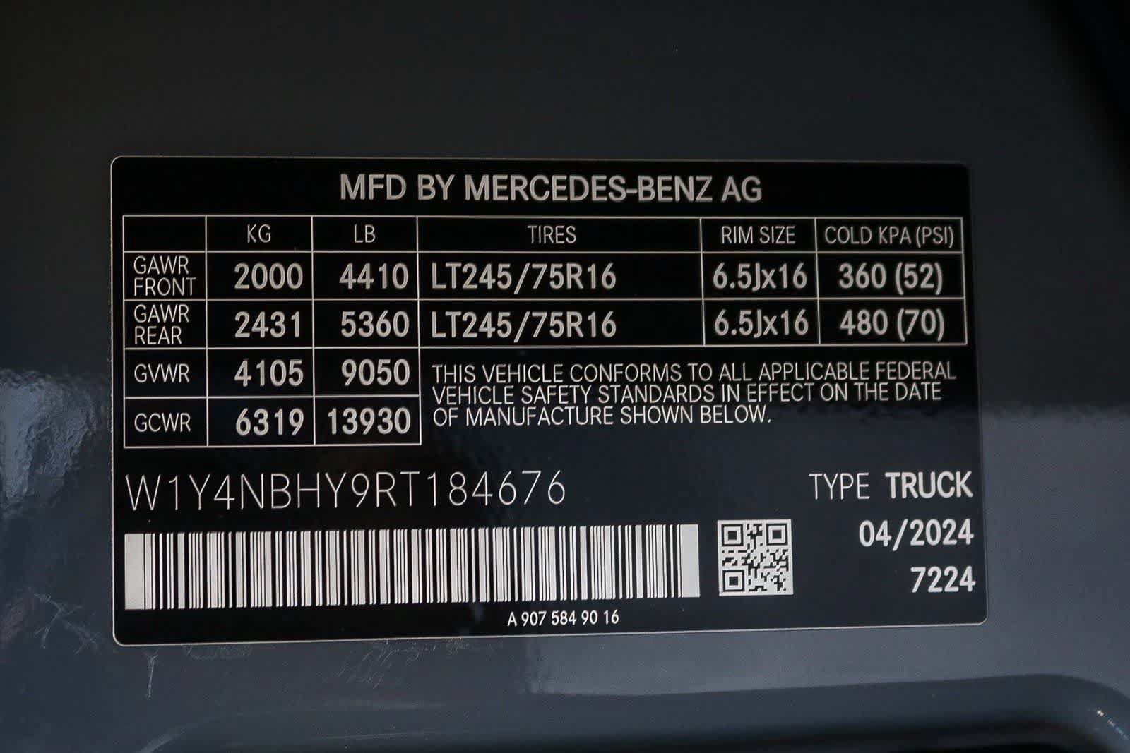 Used 2024 Mercedes-Benz Sprinter 2500 image 26