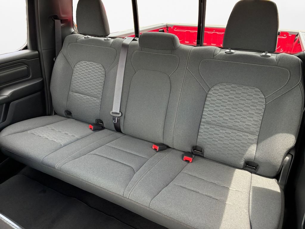 New 2026 RAM 1500 Express AWD/4WD image 22