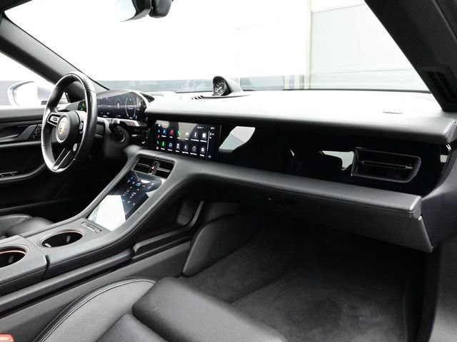 Certified 2020 Porsche Taycan 4S image 18