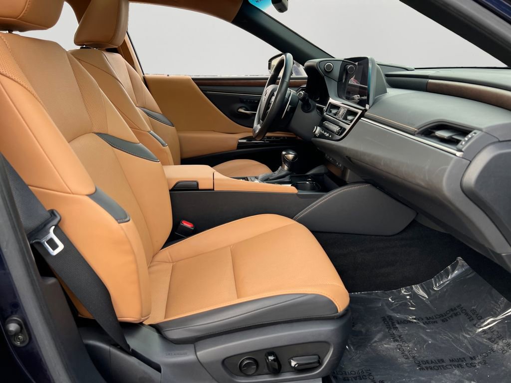 Used 2023 Lexus ES 350 w/ Premium Package image 7
