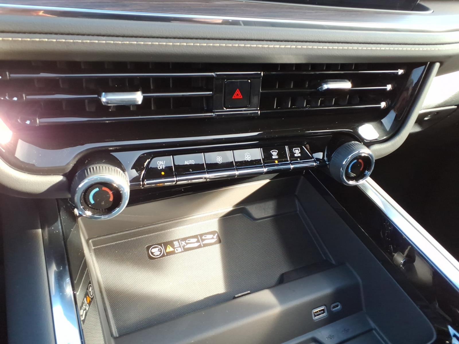 New 2026 Chevrolet Suburban Premier w/ Sun And Tow Package image 12