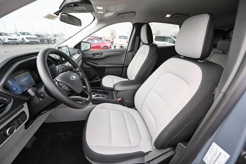 New 2026 Ford Escape Active w/ Cold Weather Package image 16