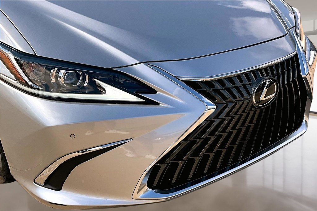 Used 2025 Lexus ES 350 w/ Premium Package FWD image 30