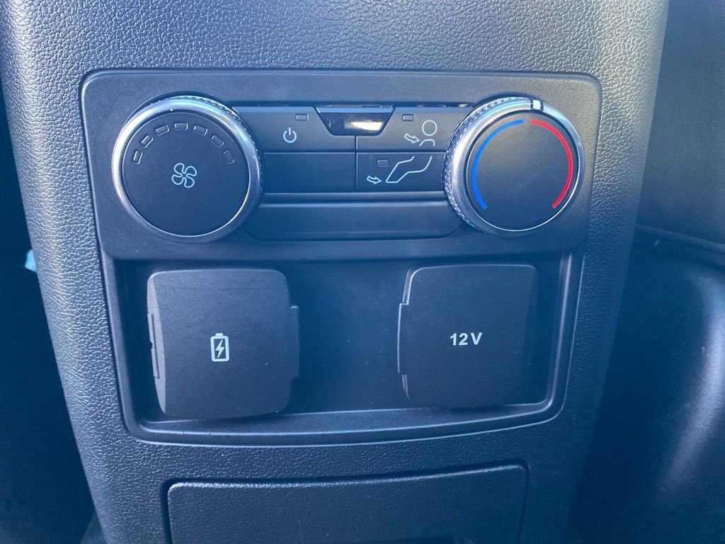 Used 2022 Ford Explorer XLT w/ Equipment Group 202A image 23