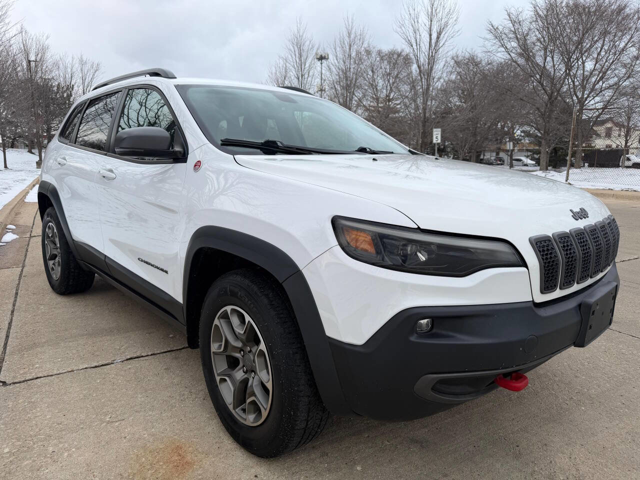Used 2020 Jeep Cherokee Trailhawk AWD/4WD image 20