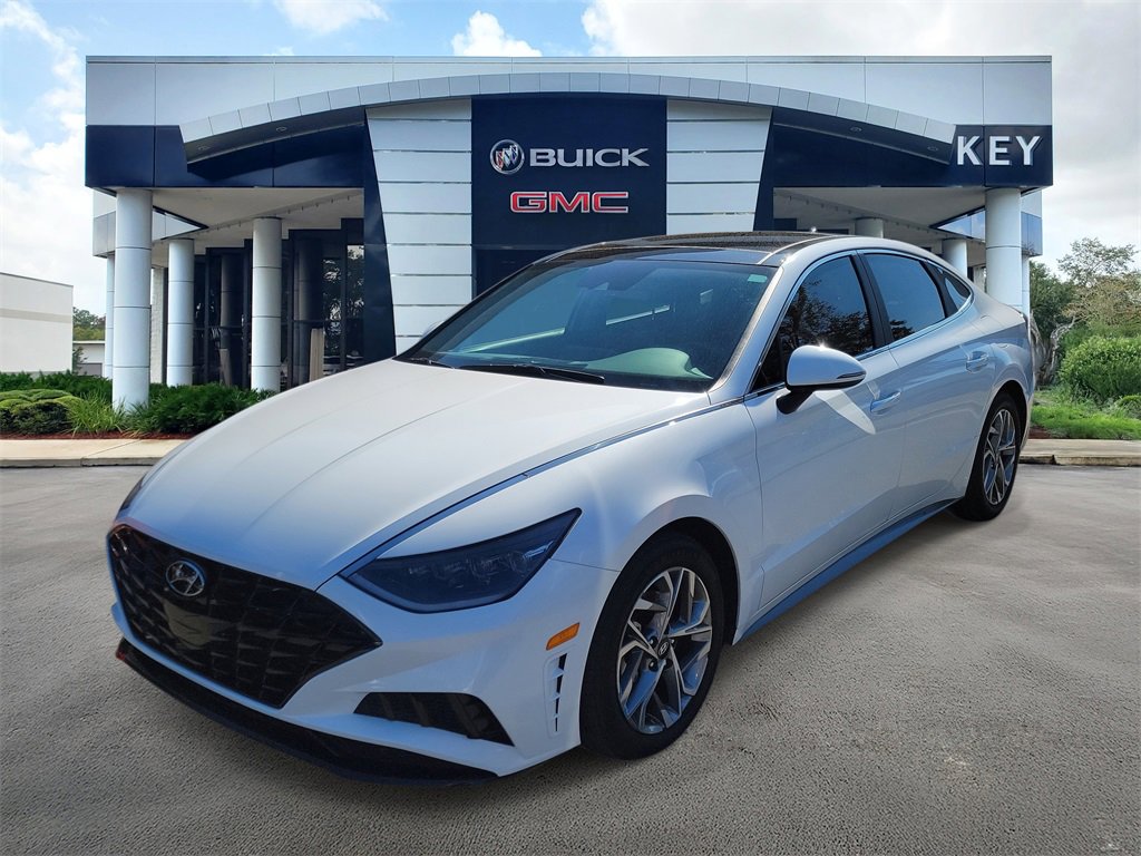 Certified 2023 Hyundai Sonata SEL w/ Convenience Package image 3