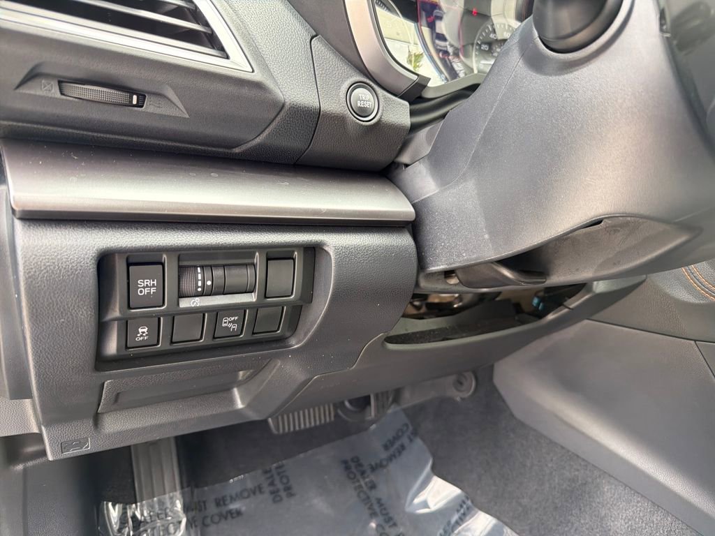 Used 2018 Subaru Crosstrek 2.0i Limited image 19