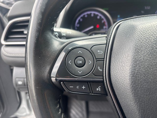 Used 2023 Toyota Camry SE AWD/4WD image 18